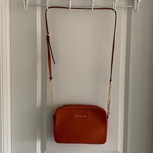 Michael khors orange purse
